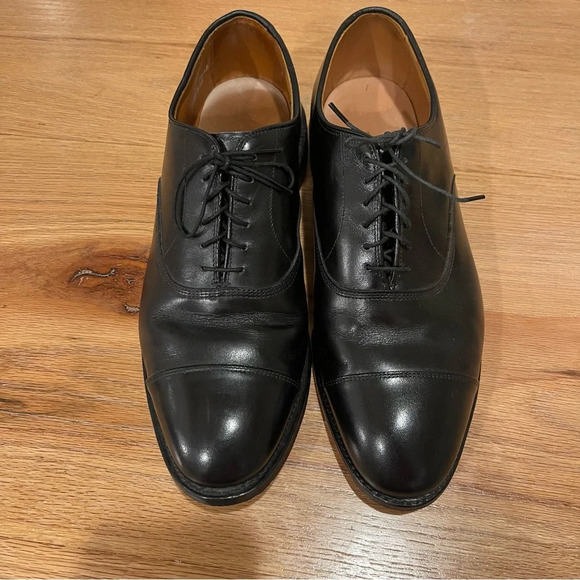Allen Edmonds MISMATCHED R10 L9.5 Cap Toe Black Leather Shoes Career Formal USA - Picture 1 of 7